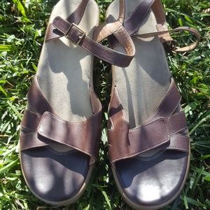 Leather Sandals!